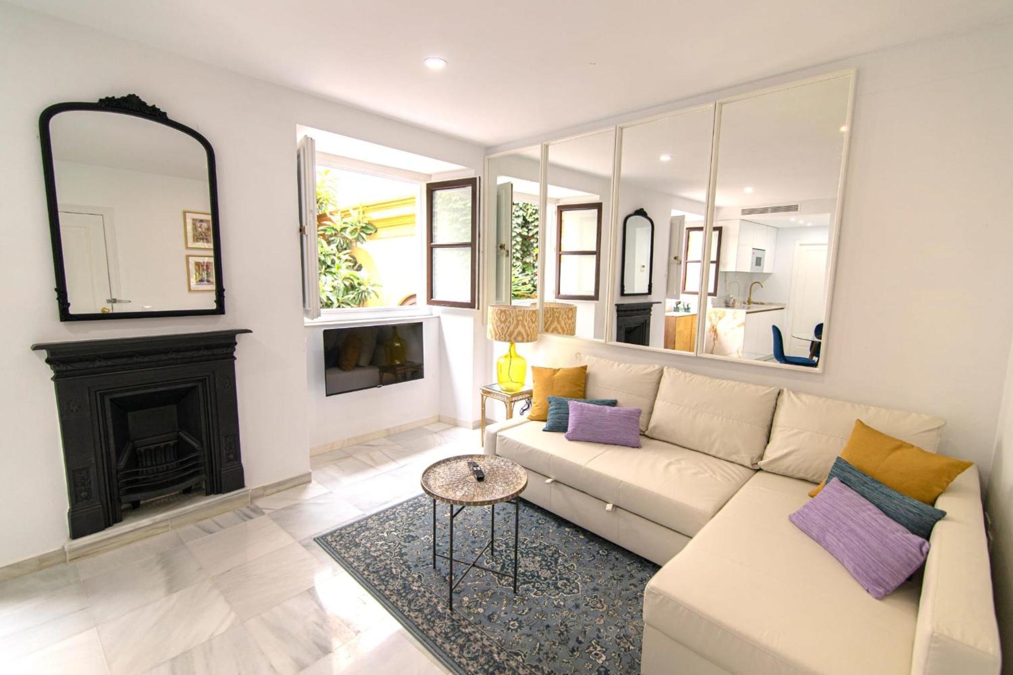 Palacio De Marqueses De Monsalud Apartment
